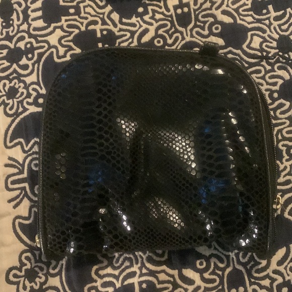 Foldable flats - Picture 2 of 3